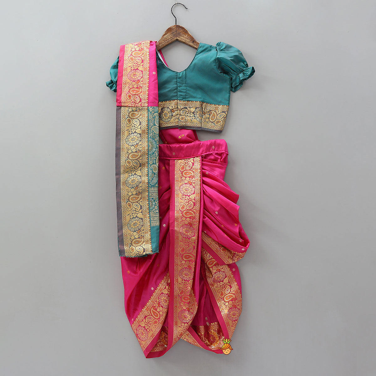 Pre Draped Nauvari Saree With Puff Sleeved Top