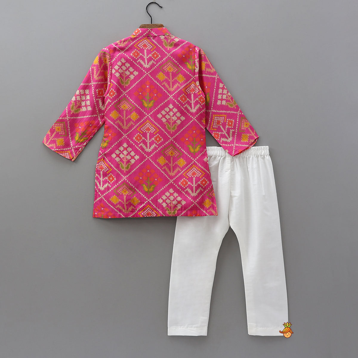Side Knot Style Kurta And Pyjama