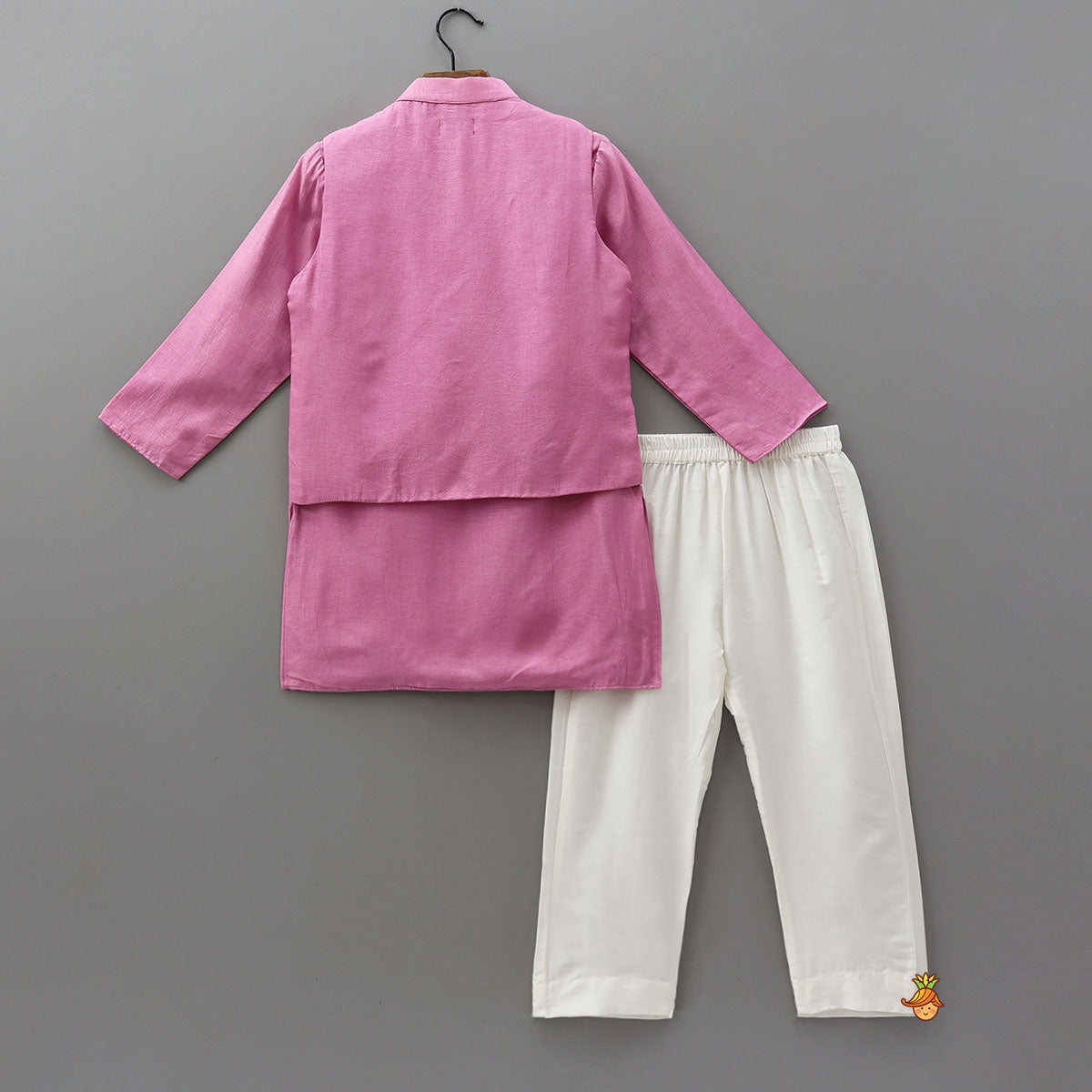 Ethnic Kurta With Thread Embroidered Jacket And Pyjama