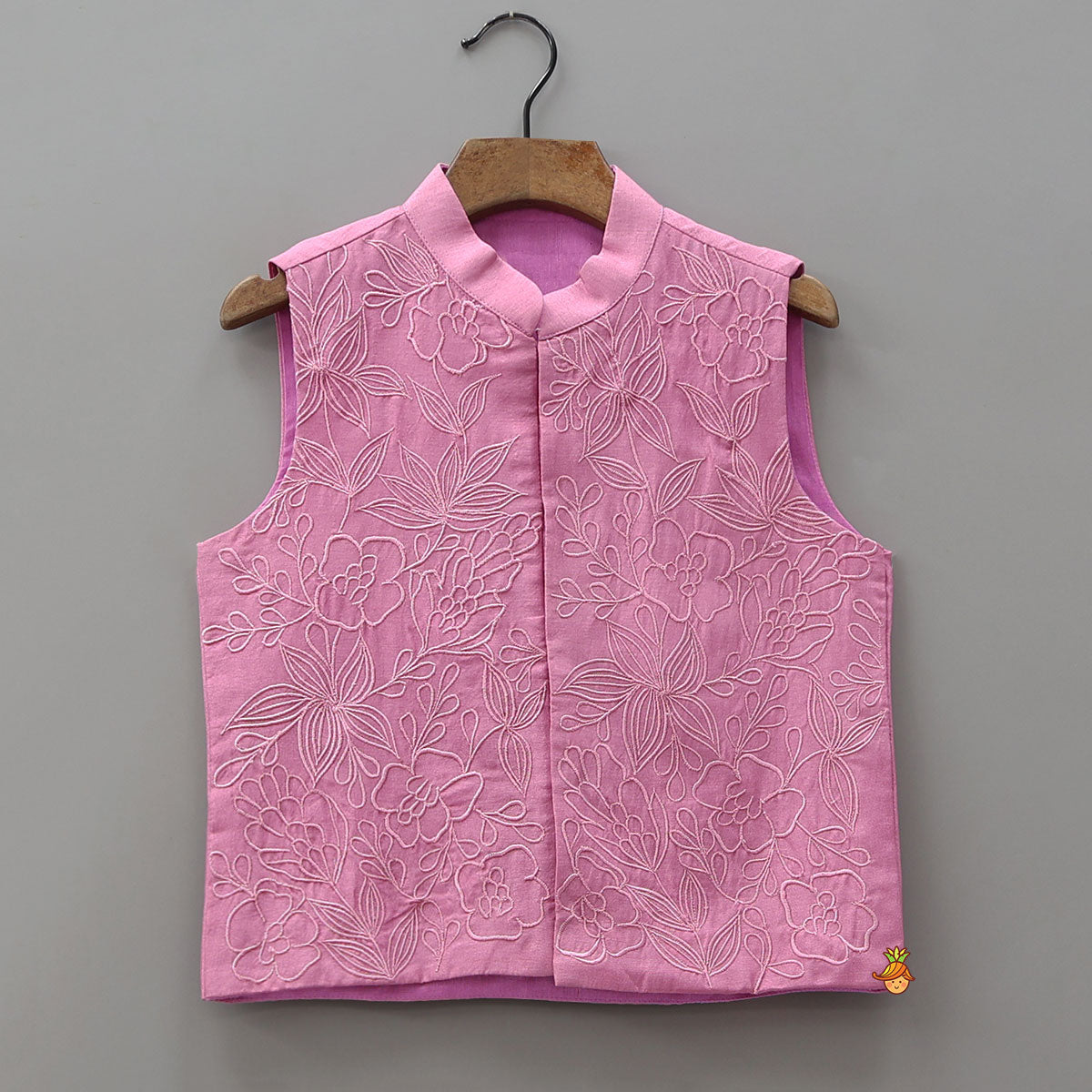 Ethnic Kurta With Thread Embroidered Jacket And Pyjama