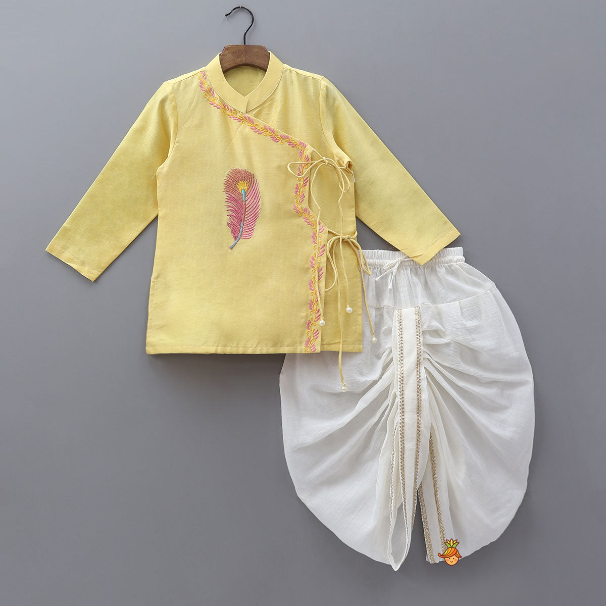 Graceful Dual-Knot Kurta With Dhoti