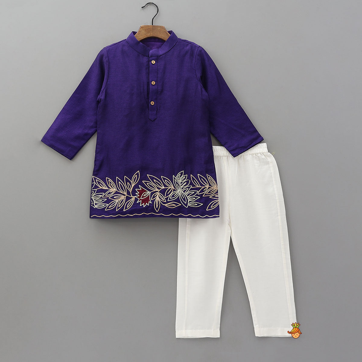 Leaf Motif Embroidered Kurta And Pyjama