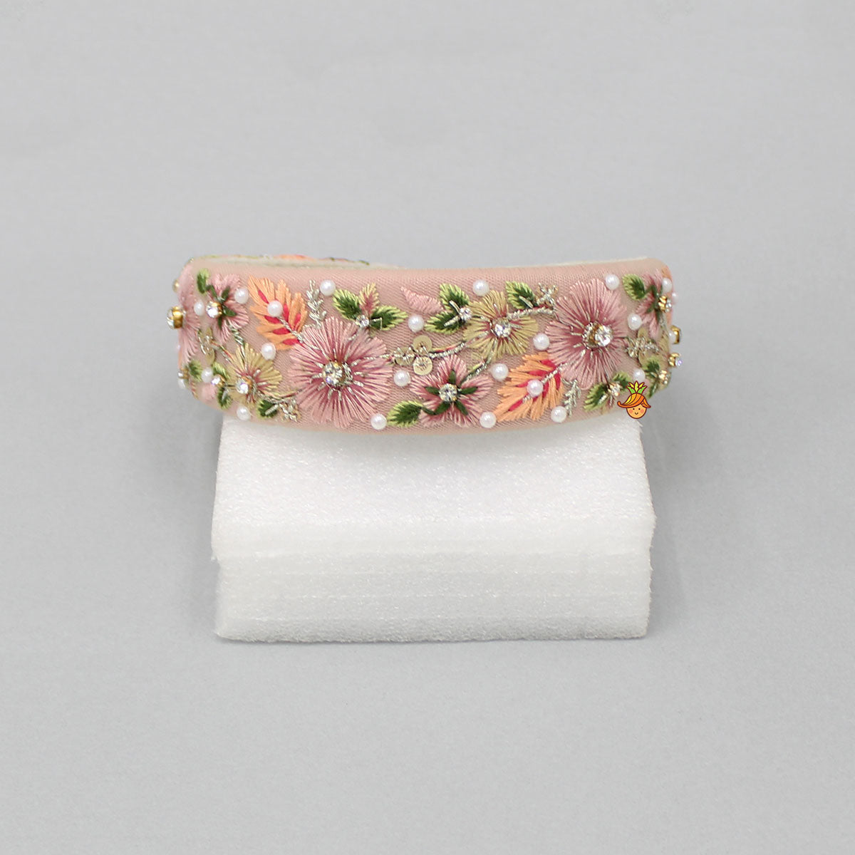 Thread Embroidered Net Hair Band