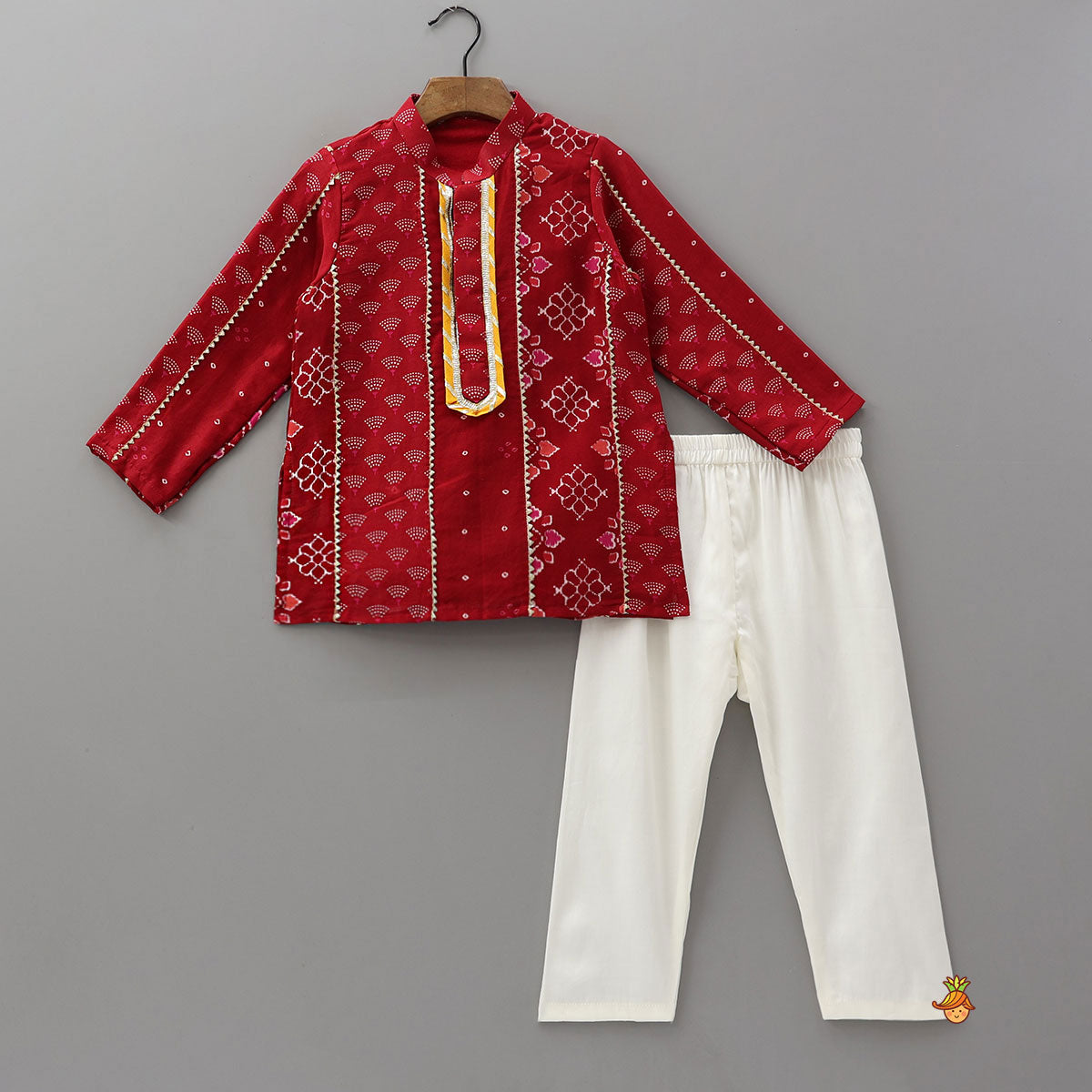 Beautifully Printed Ethnic Kurta And Pyjama