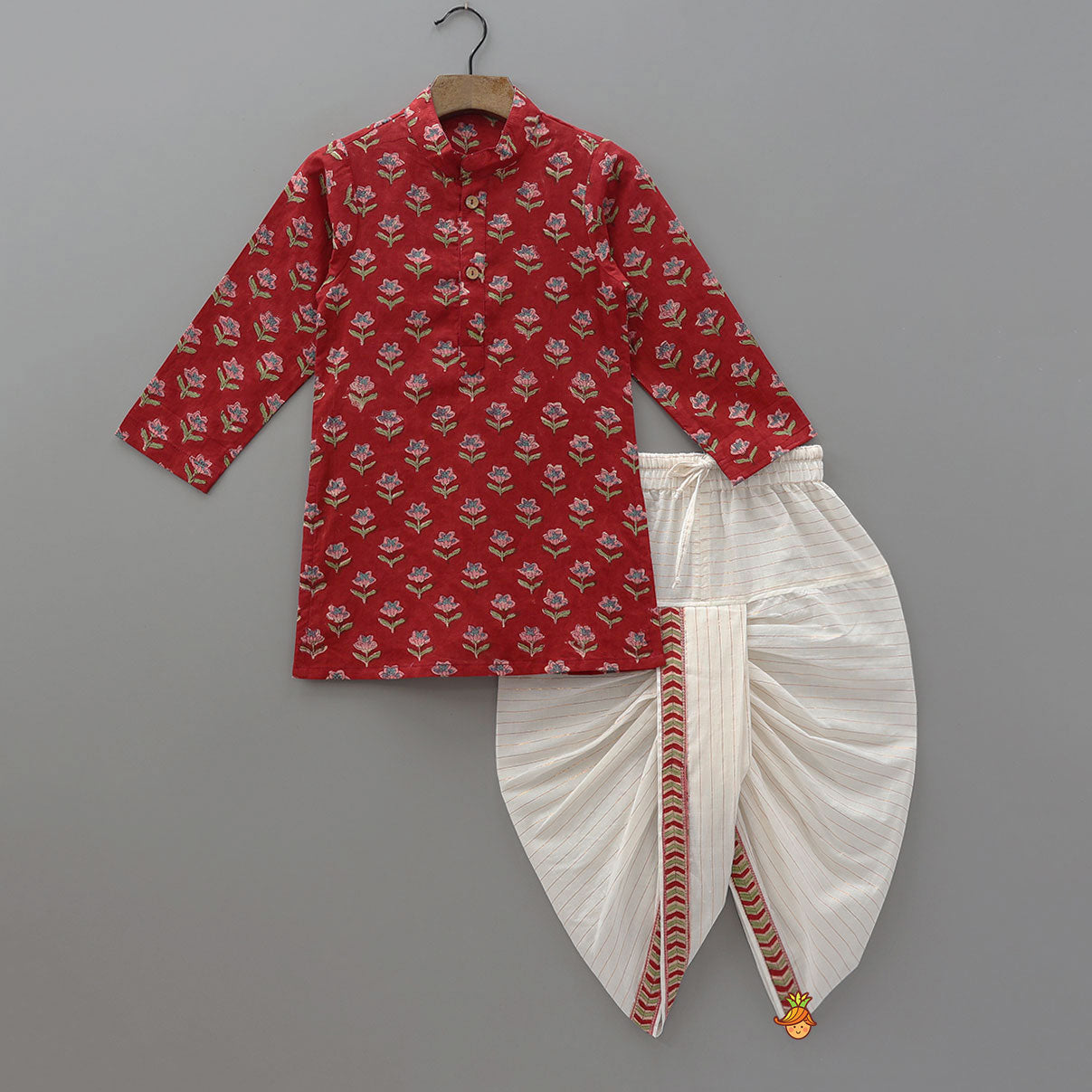 Ethnic Kurta With Pocket Detail Jacket And Dhoti