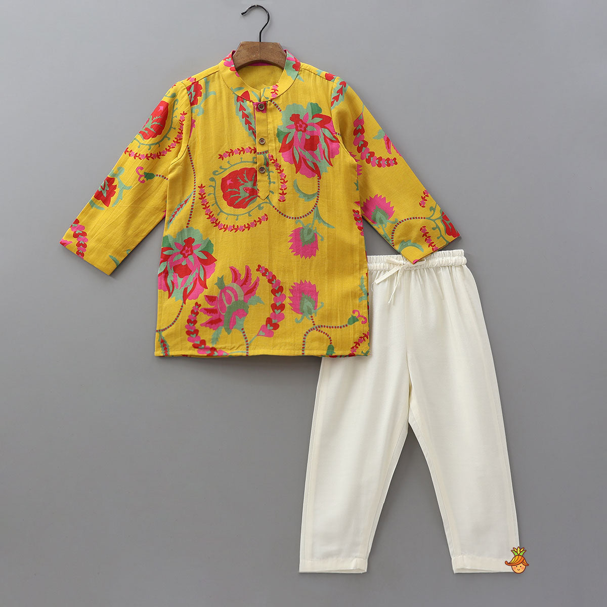 Festive Floral Printed Kurta With Pyjama