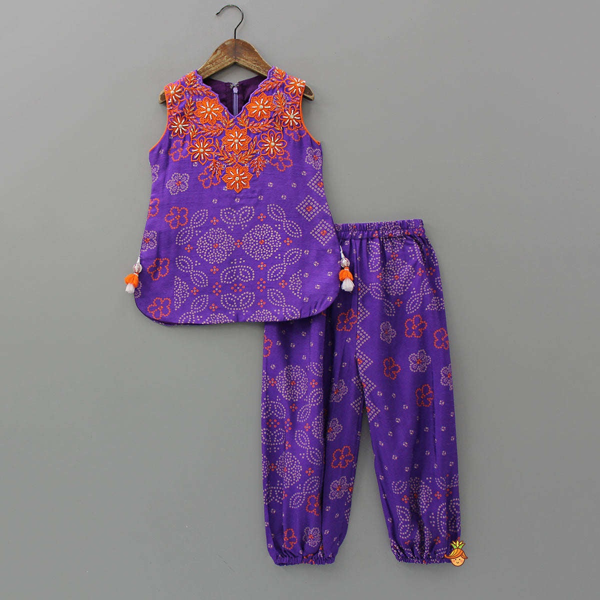 Curved Hem Stylish Kurti And Elasticated Pant