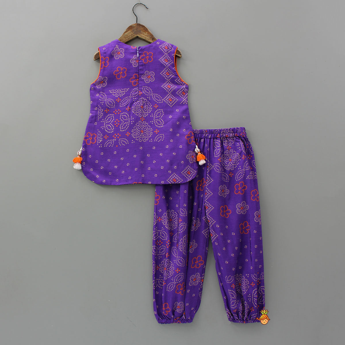 Curved Hem Stylish Kurti And Elasticated Pant