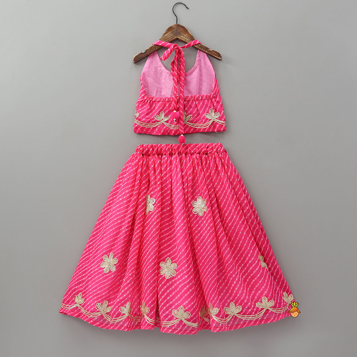 Halter Neck Leheriya Printed Crop Top And Lehenga With Net Dupatta