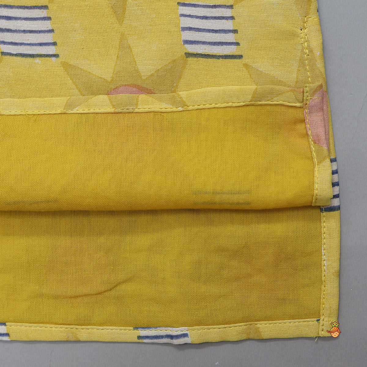 Vibrant Geometric Printed Kurta With Pyjama