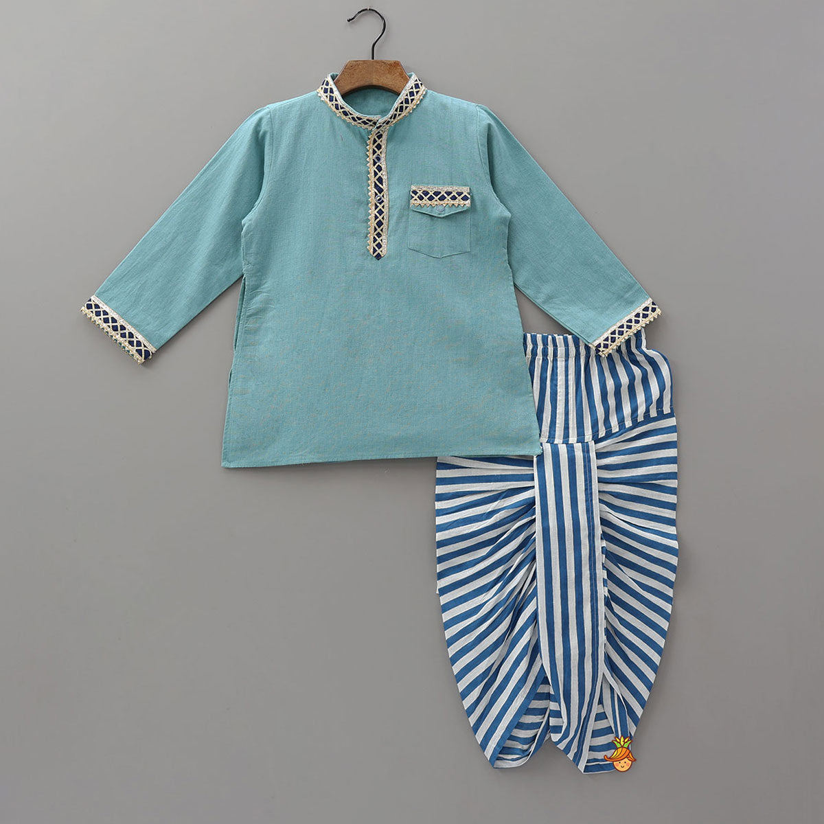 Patch Pocket Lace Detailed Kurta With Striped Dhoti