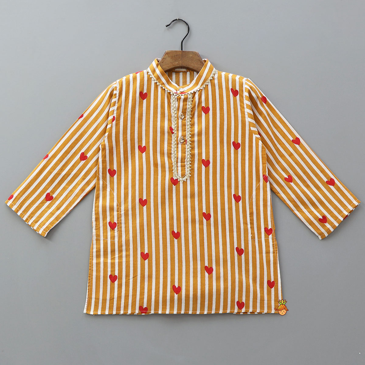 Heart Printed Striped Kurta With Pyjama