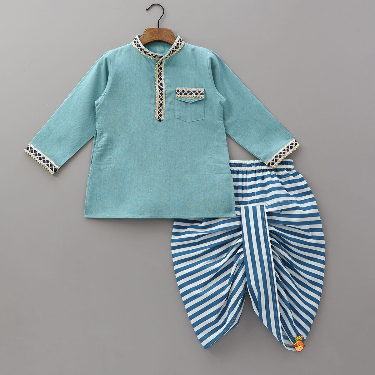Patch Pocket Lace Detailed Kurta With Striped Dhoti