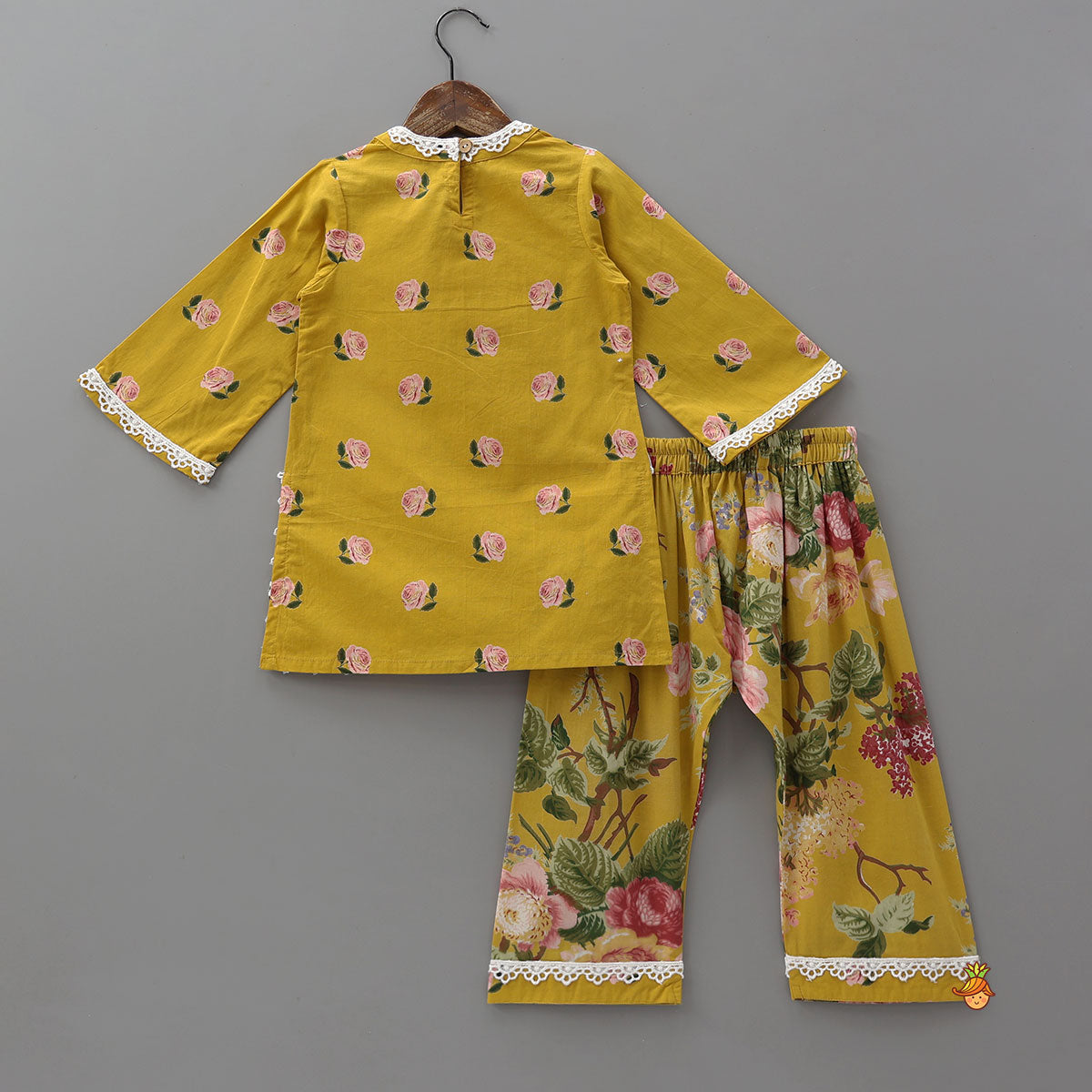 Hand Block Floral Printed Lace Detailed Kurti With Pants