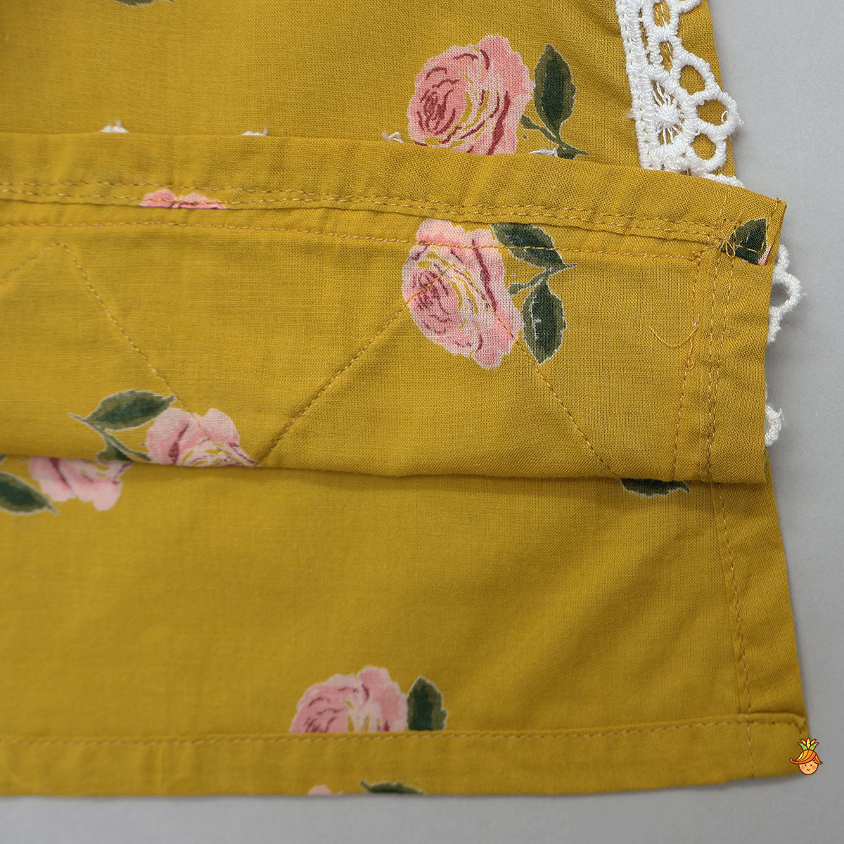 Hand Block Floral Printed Lace Detailed Kurti With Pants