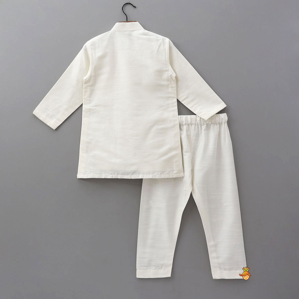 Floral Embroidered Kurta With Pyjama And Detachable Dupatta