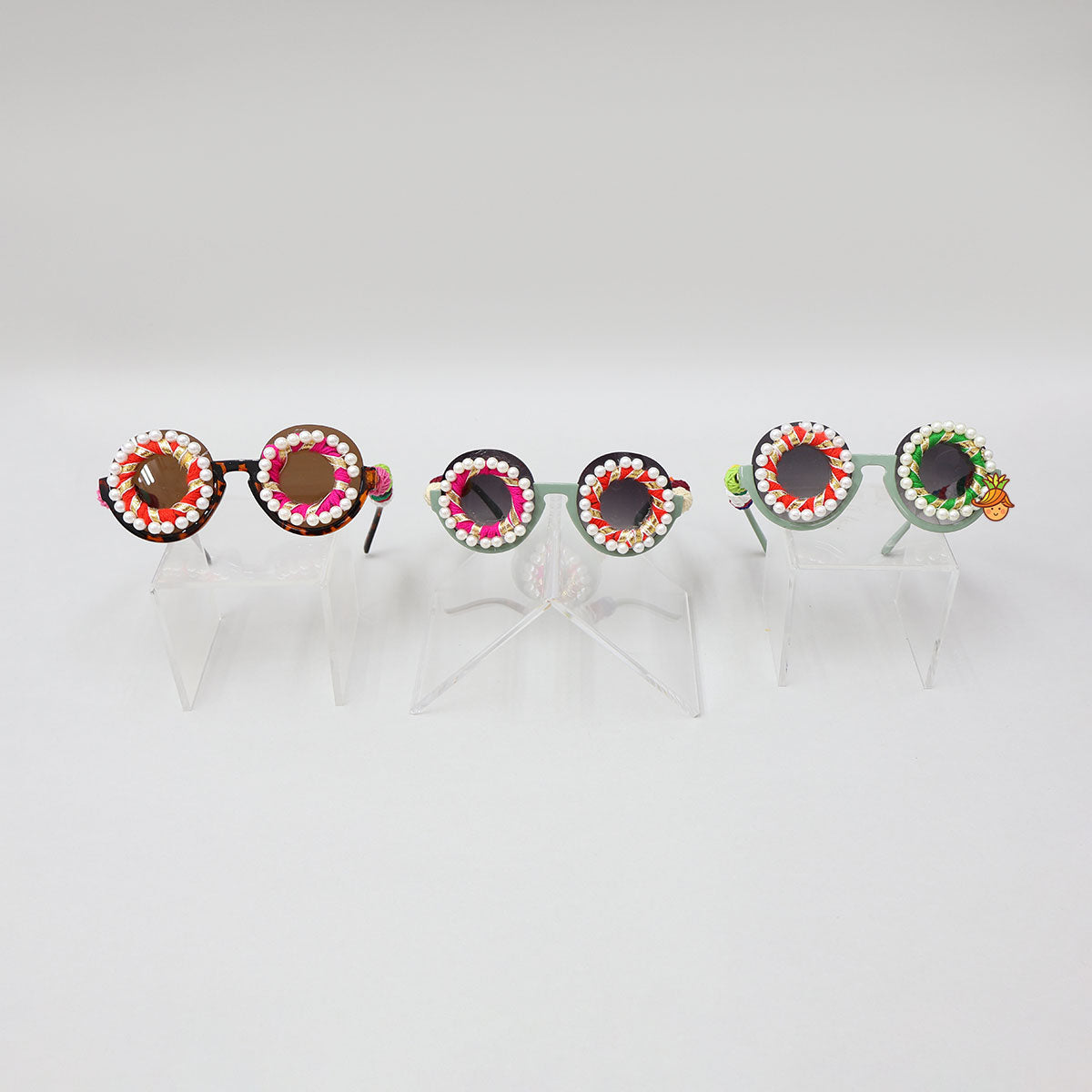 Single Pair Of Playful Navratri Sunglasses For 3+ Years