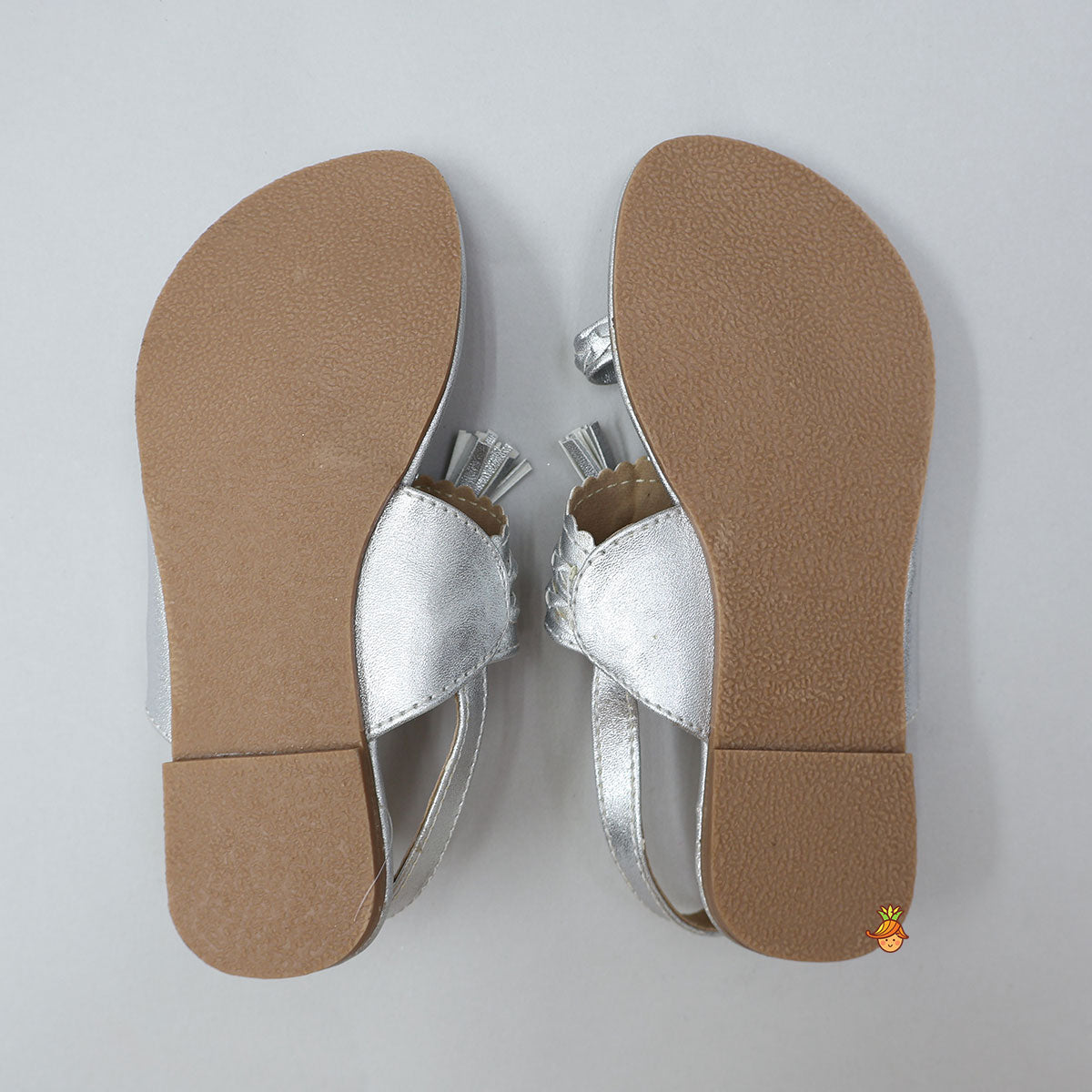 Shiny Kolhapuri Flats With Braid Detailing