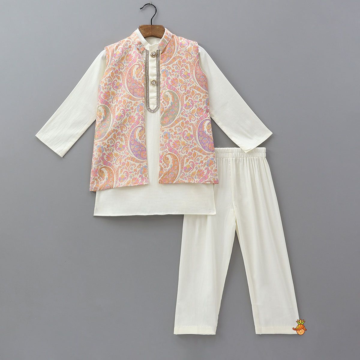 Kurta And Paisley Printed Jacket With Pyjama