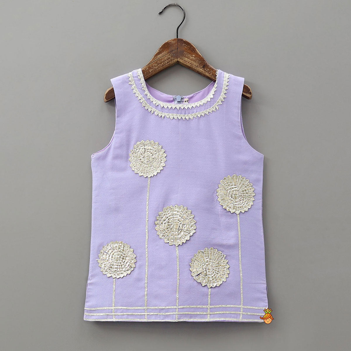 Gota Floral Embroidered Kurti And Pants With Matching Dupatta And Potli Bag