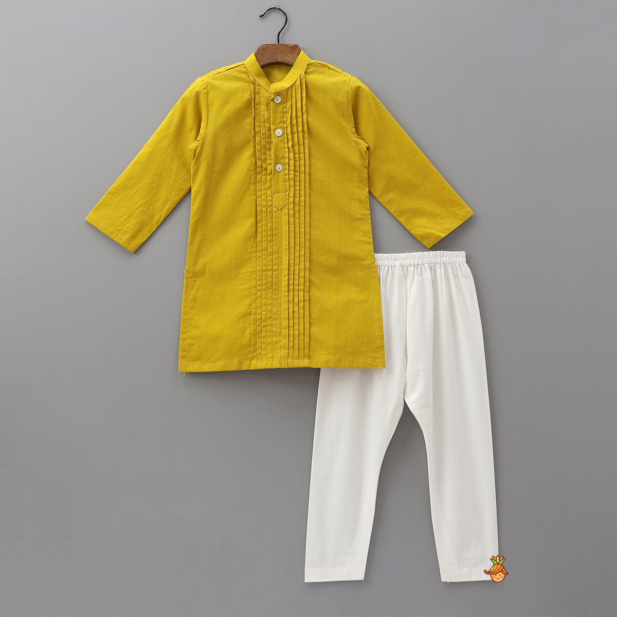 Pin Tuck Cotton Ethnic Kurta With Pocket Detail Jacket And Pyjama