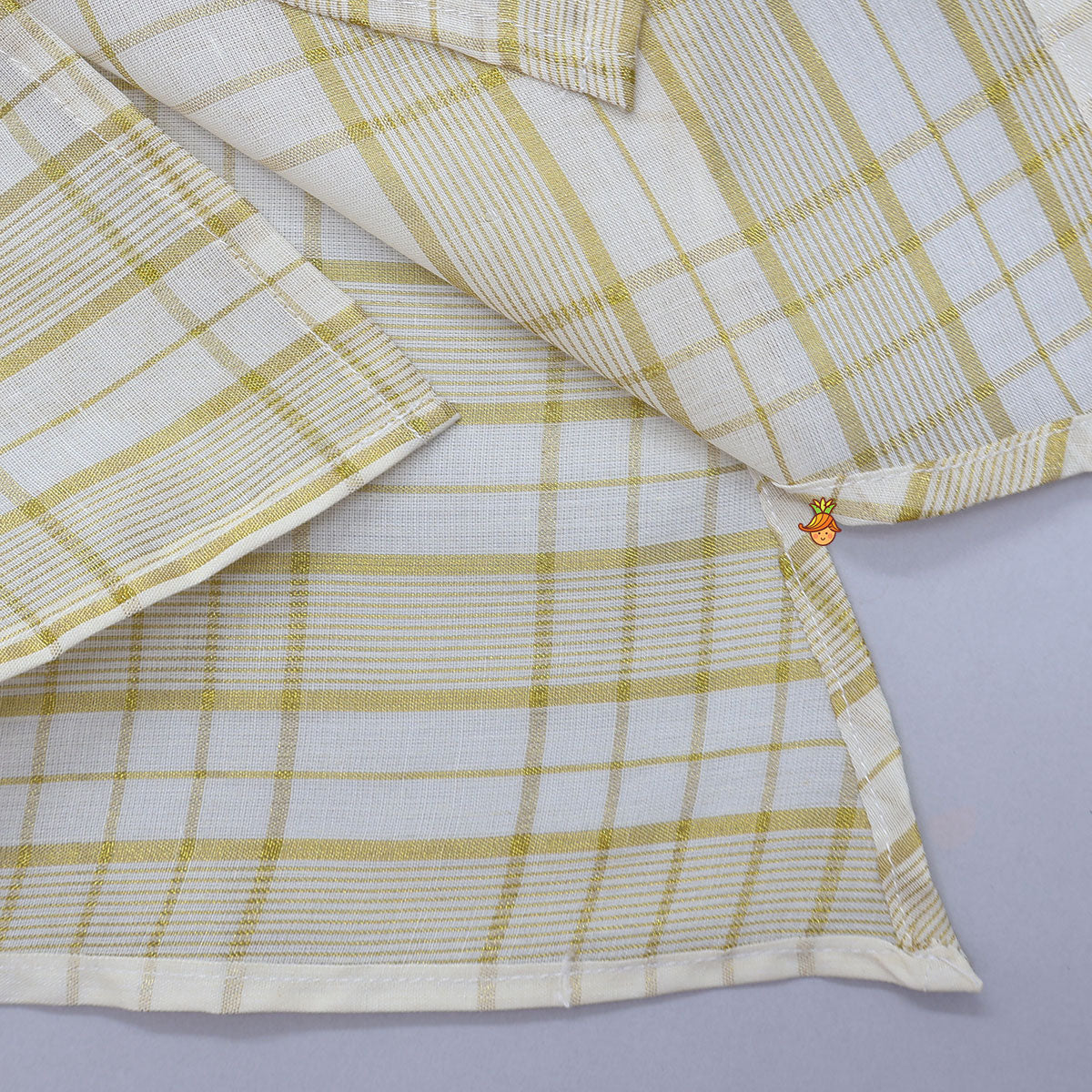 Classic Checked Kurta And Pyjama