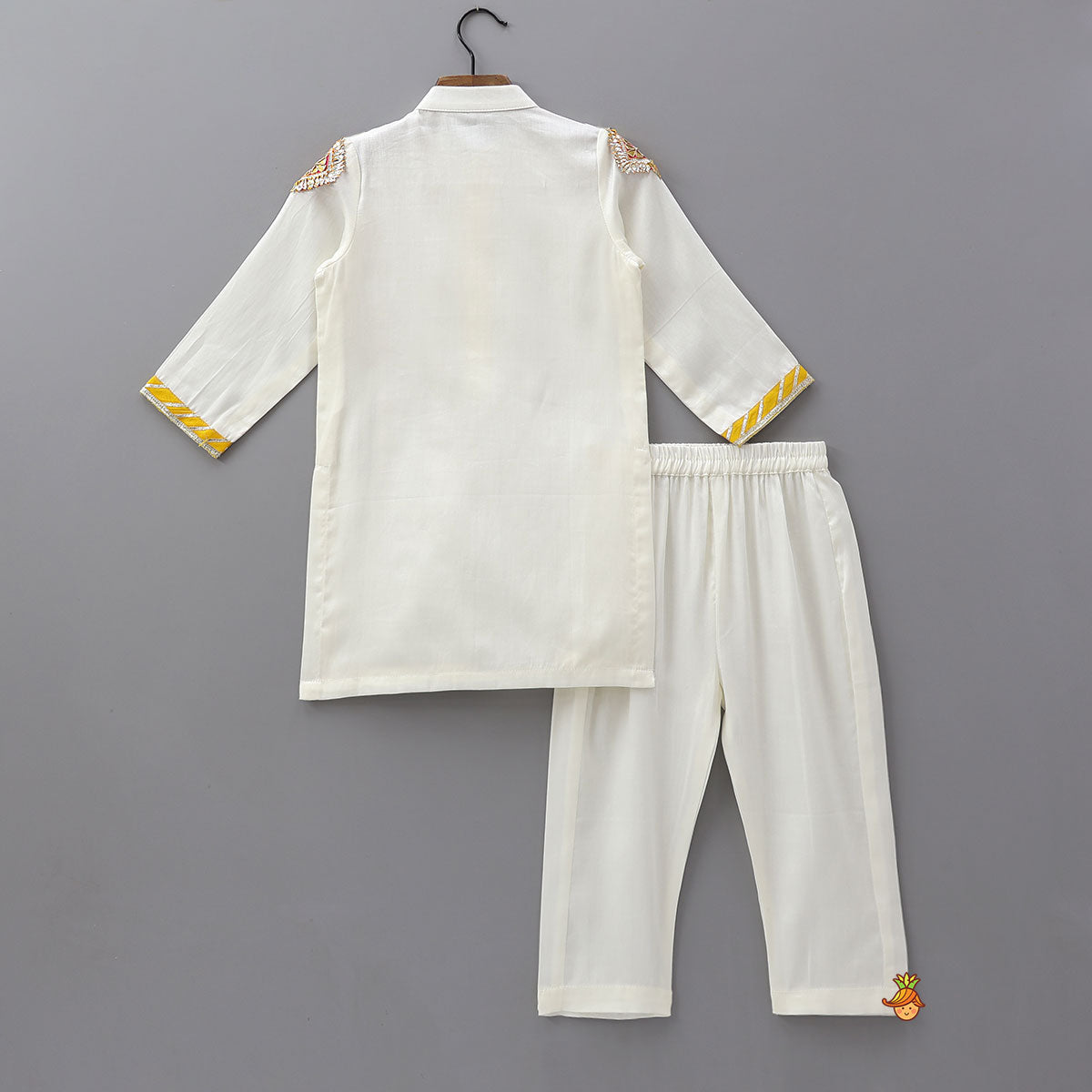 Contrasting Faux Mirror Work Kurta With Pyjama