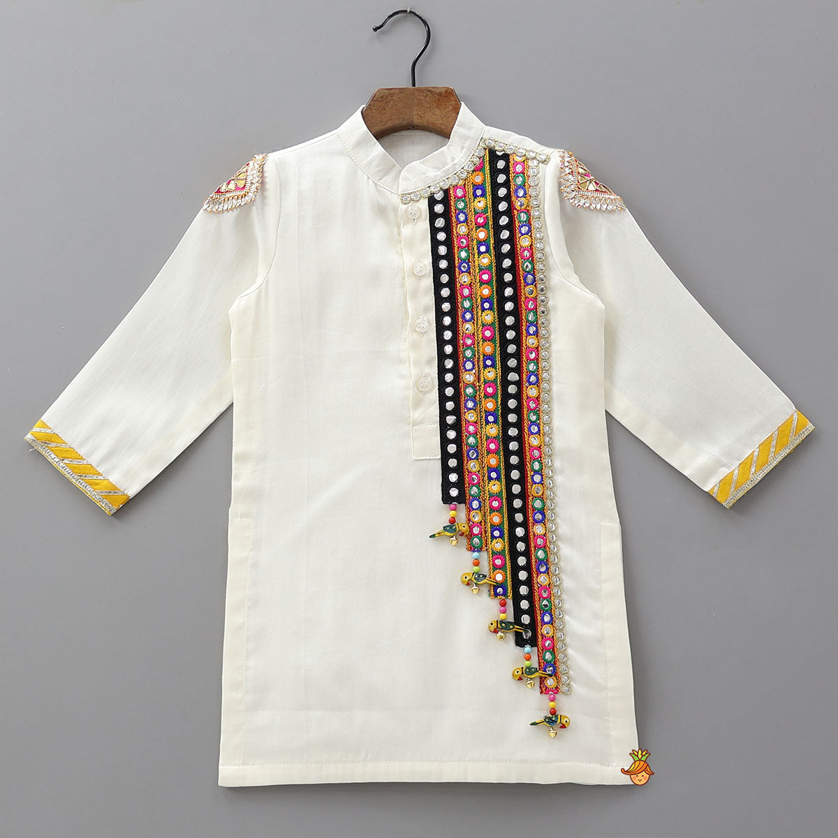 Contrasting Faux Mirror Work Kurta With Pyjama