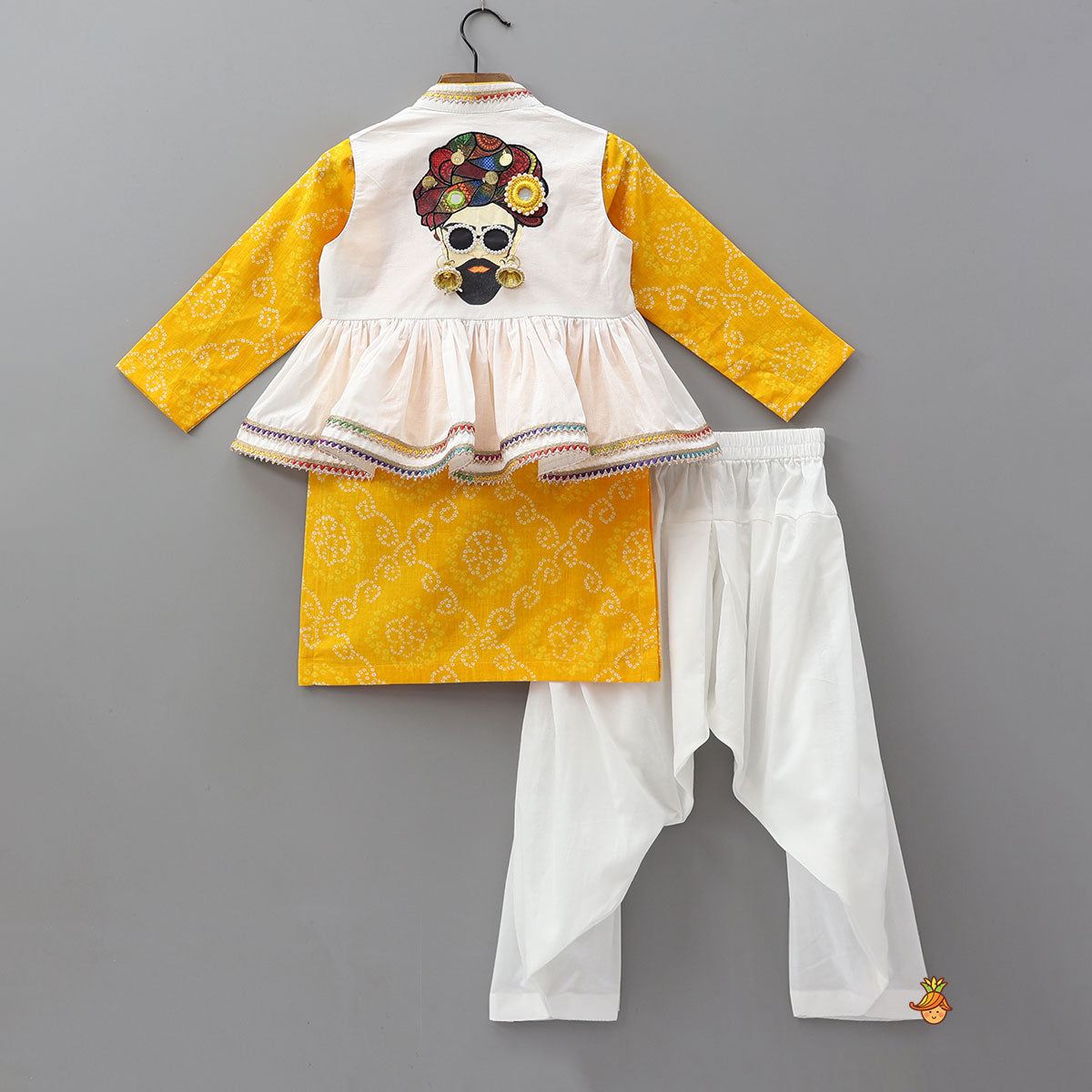 Bandhani Printed Kurta With Kediya Style Jacket And Salwar With Headband