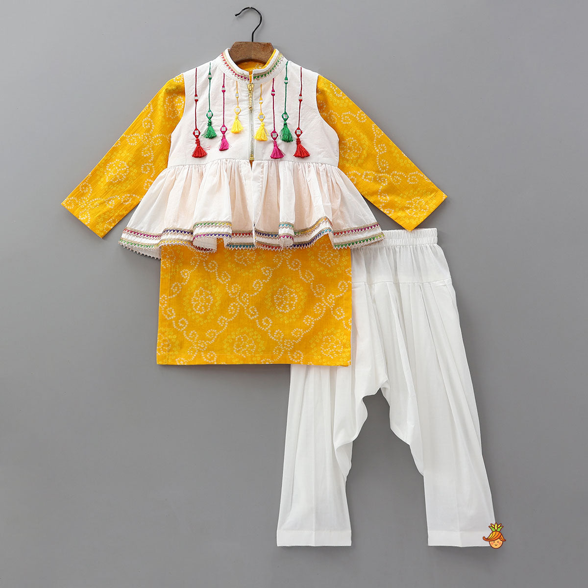Bandhani Printed Kurta With Kediya Style Jacket And Salwar With Headband