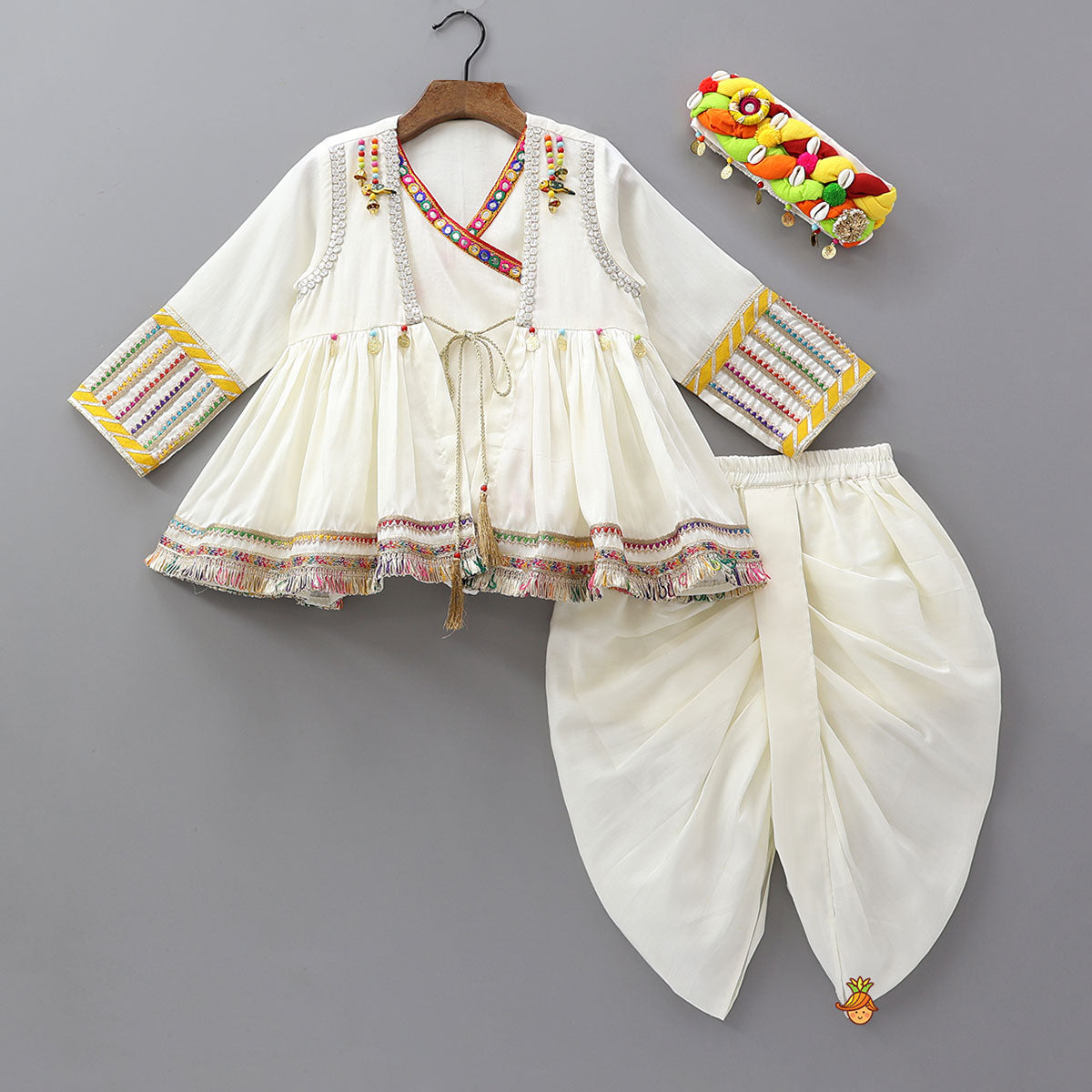 Contrasting Faux Mirror Lace Detailed Kediya With Dhoti And Head Band