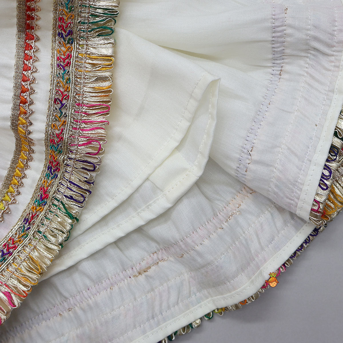 Contrasting Faux Mirror Lace Detailed Kediya With Dhoti And Head Band