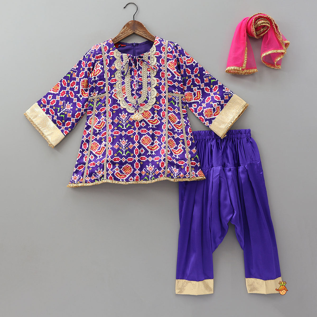 Front Knot Detail Patola Printed Kurti With Salwar And Contrasting Dupatta