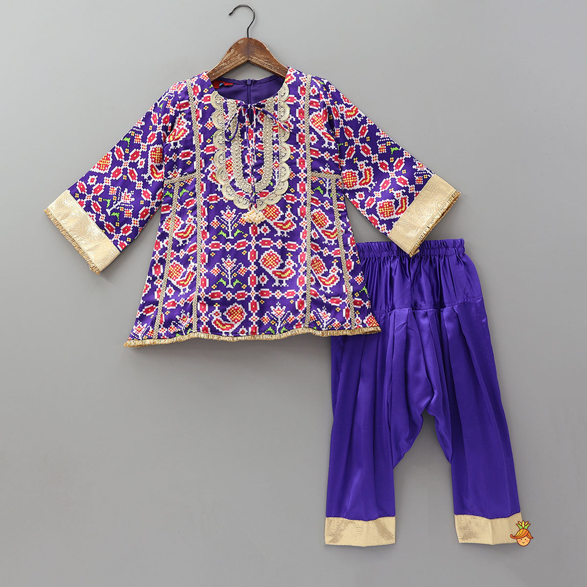 Front Knot Detail Patola Printed Kurti With Salwar And Contrasting Dupatta