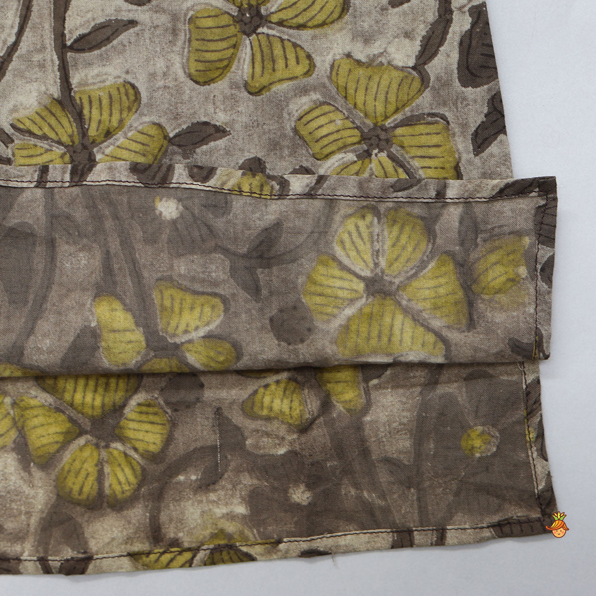 Loop Button Detailed Kurta And Churidar