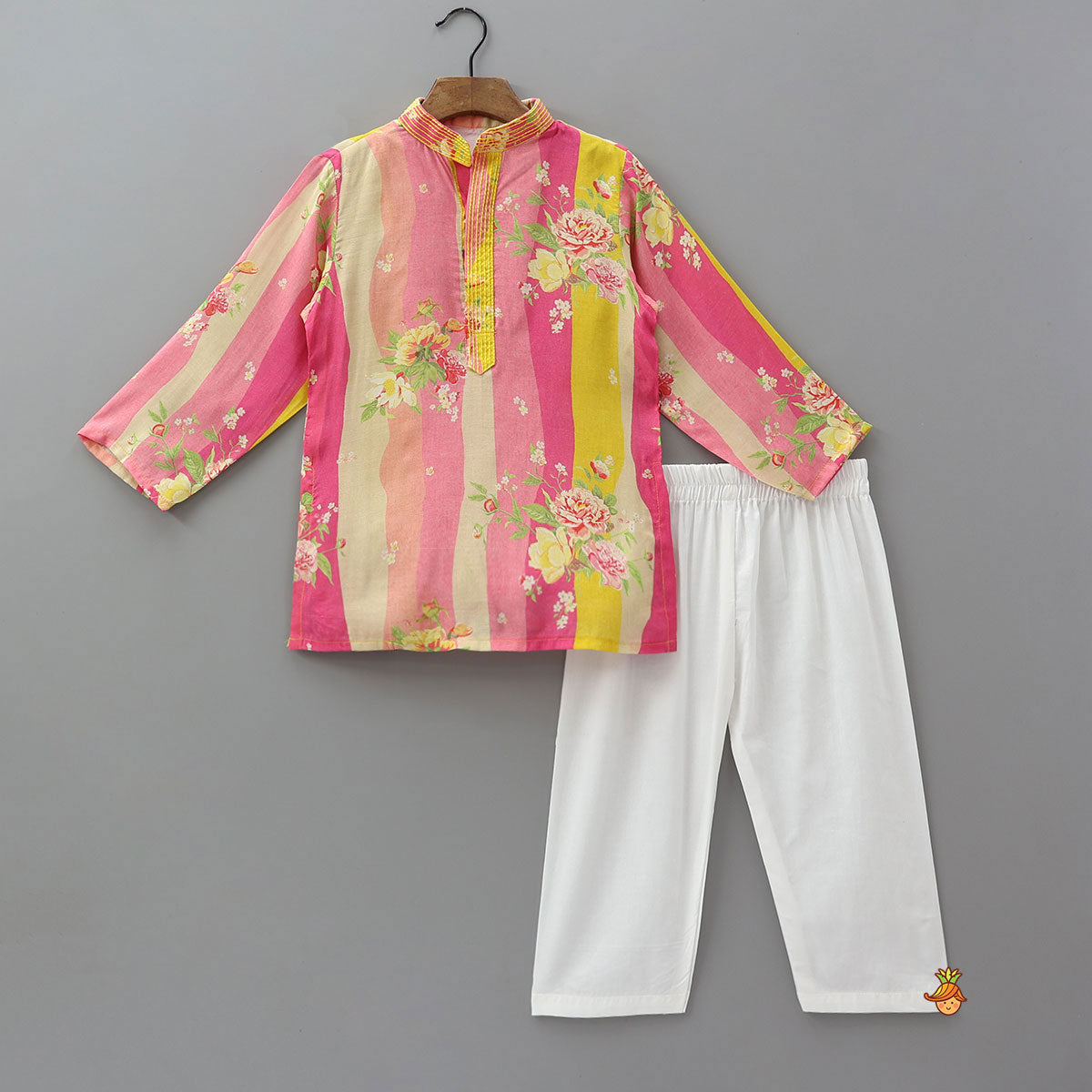 Classic Floral Printed Kurta And Pyjama
