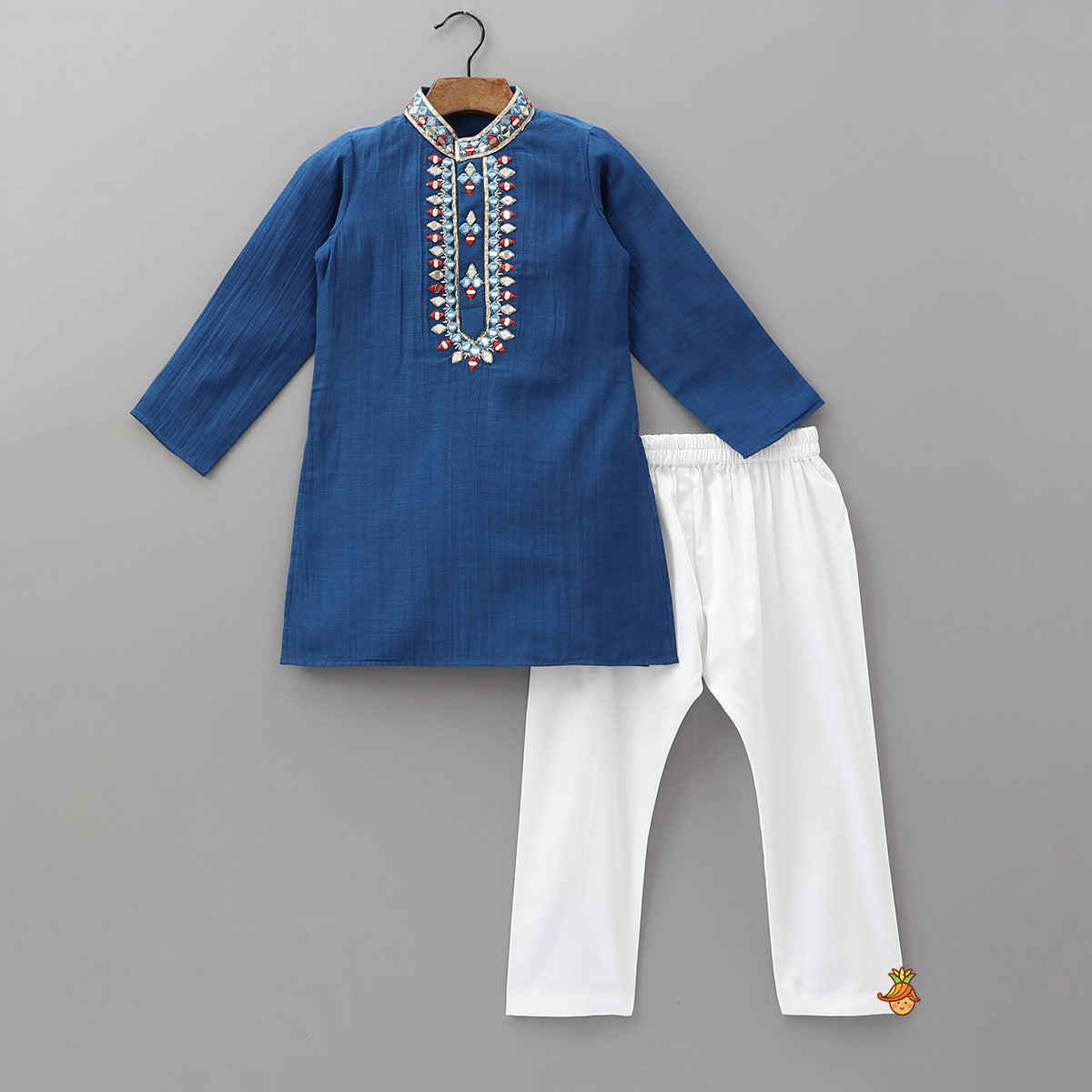 Classic Mandarin Collar Kurta With Pyjama