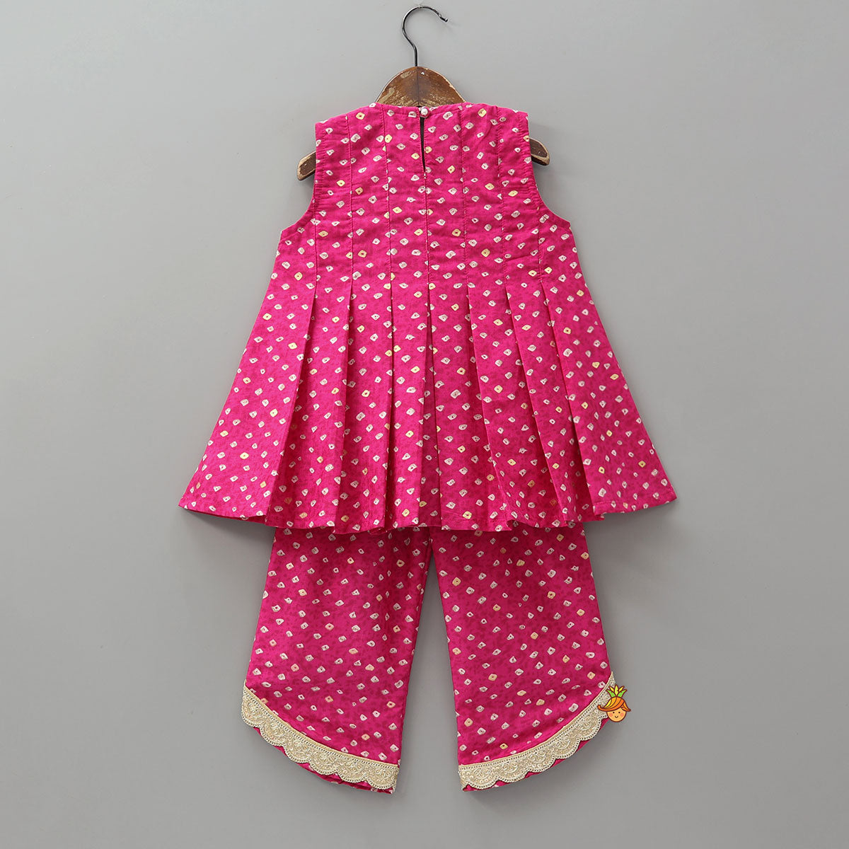Box Pleated Bandhani Printed Kurti And Stylish Pant With Potli Bag