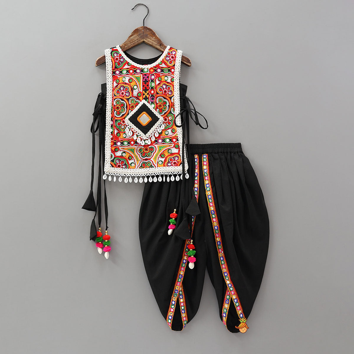 Inner Top And Jacket Style Side Tie Up Top With Dhoti