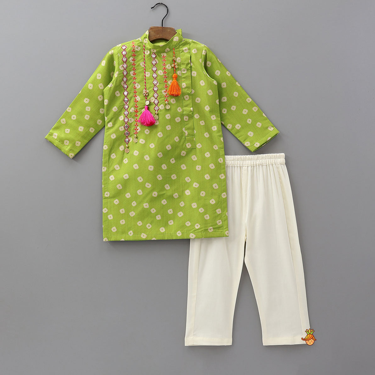 Festive Bandhani Printed Ethnic Kurta And Pyjama
