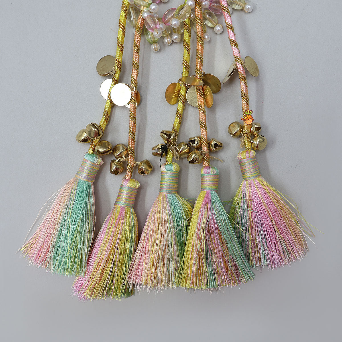 Fringe Detail Elegant Hair Tie Parandi