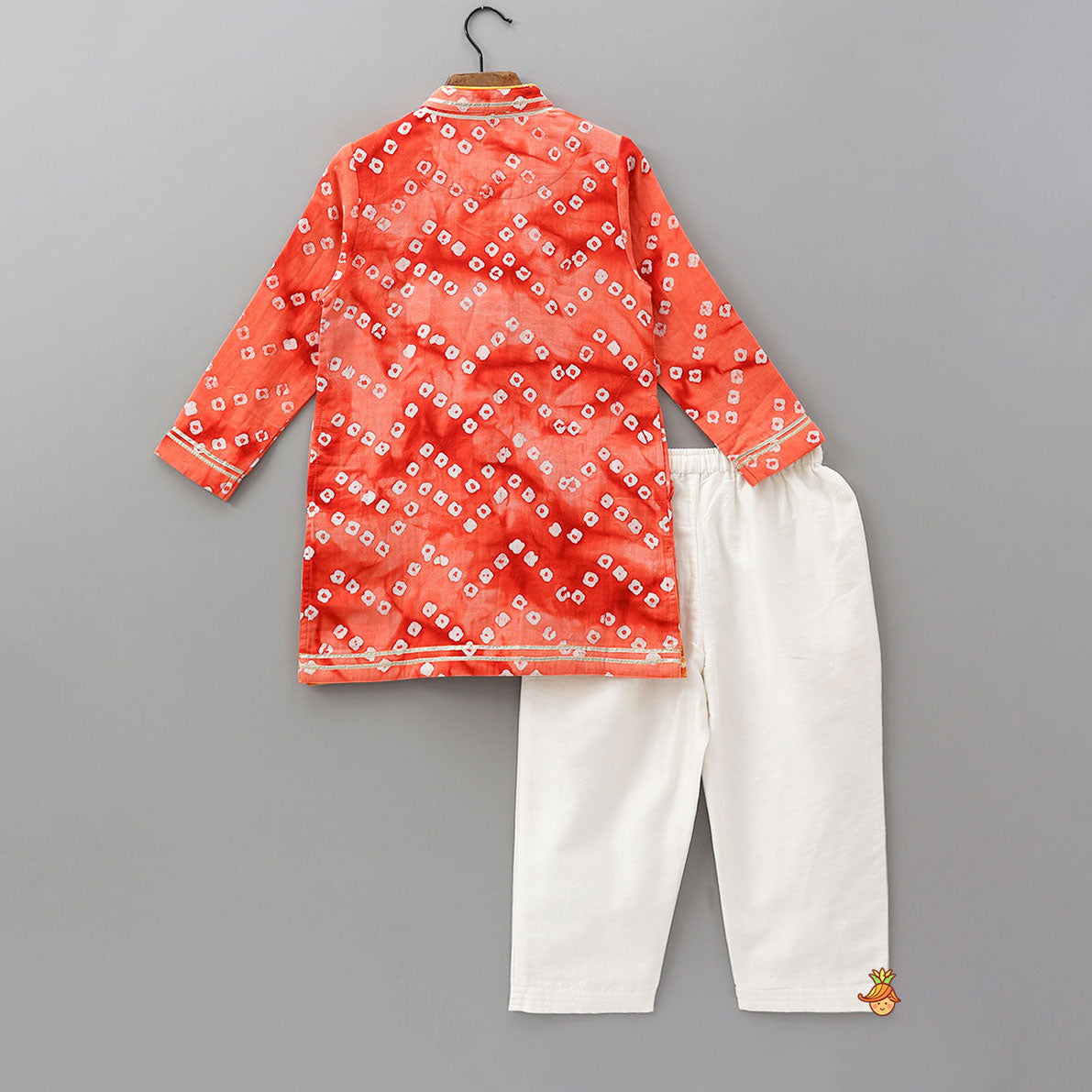 Festive Bandhani Printed Ethnic Kurta And Pyjama