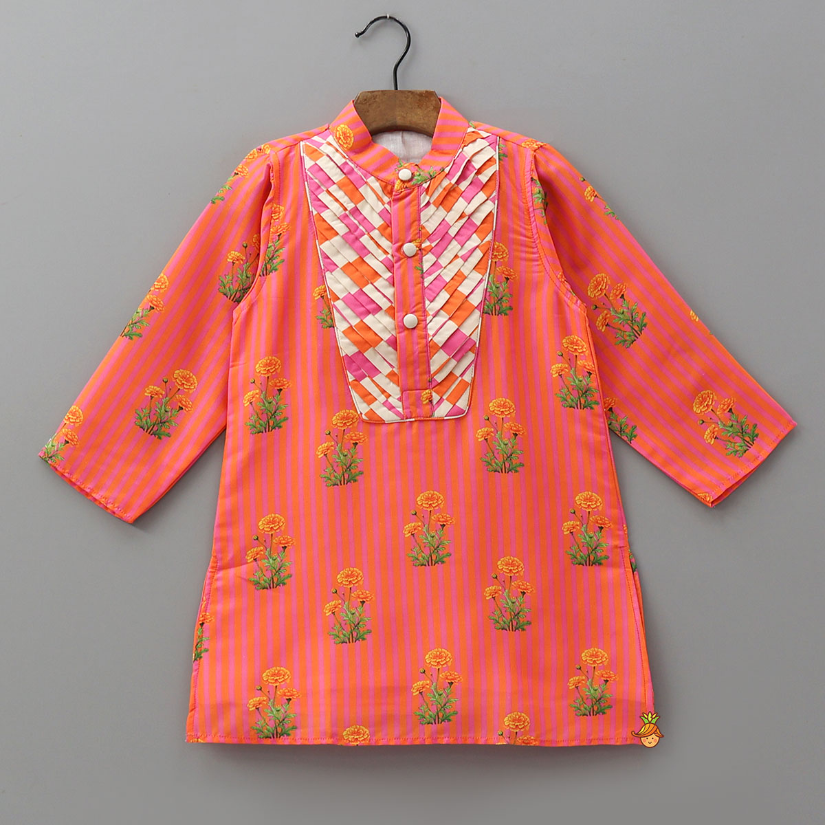 Pin Tuck Detail Floral Printed Kurta And Pyjama