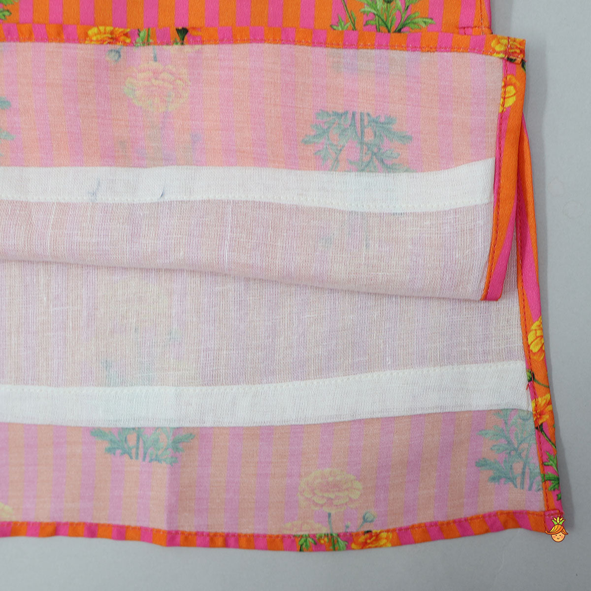 Pin Tuck Detail Floral Printed Kurta And Pyjama