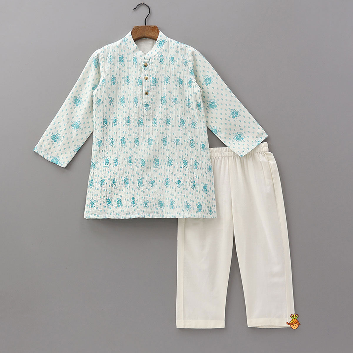 Pin Tuck Detailed Printed Traditional Kurta And Pyjama