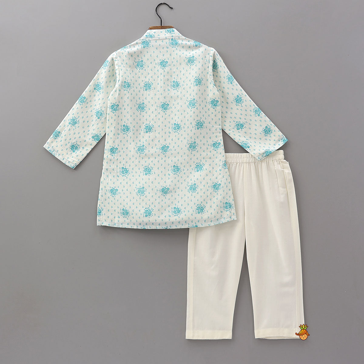 Pin Tuck Detailed Printed Traditional Kurta And Pyjama