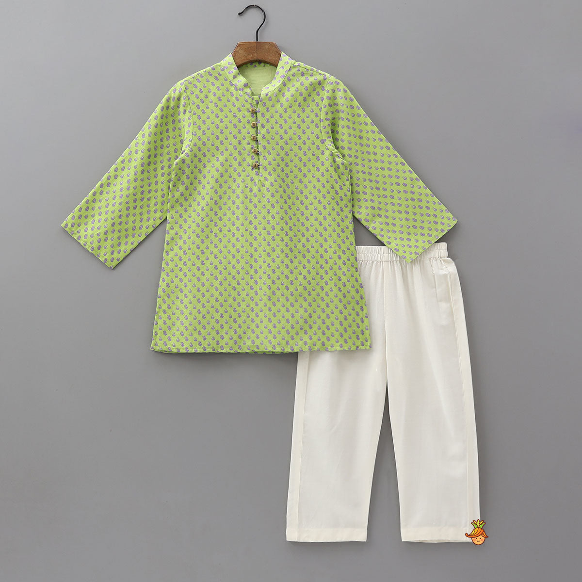 Loop Button Detailed Printed Kurta and Pyjama