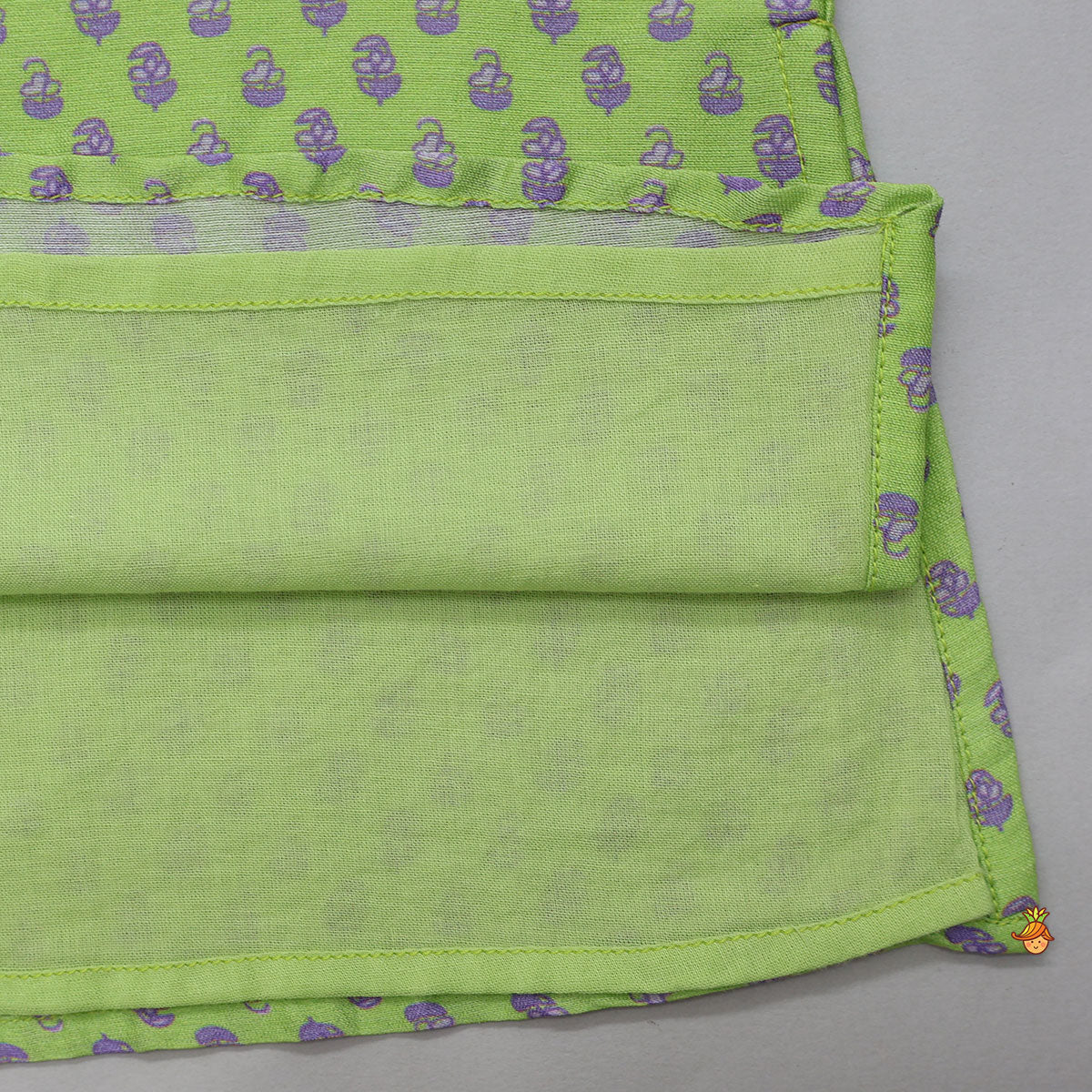 Loop Button Detailed Printed Kurta and Pyjama