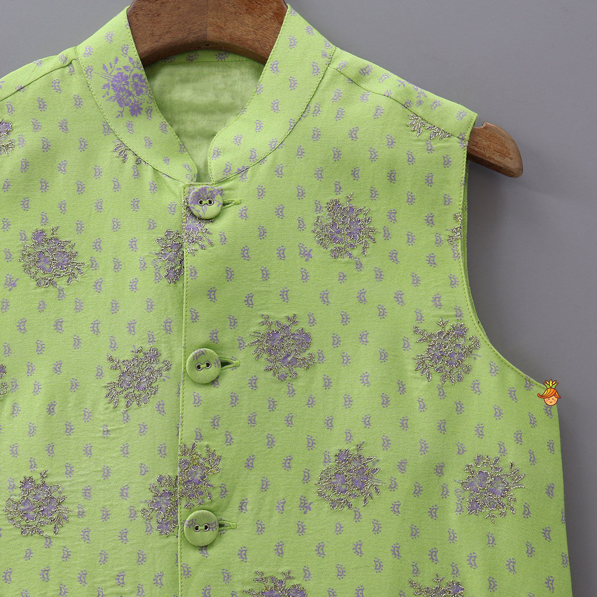 Dual Pocket Detailed Printed Jacket