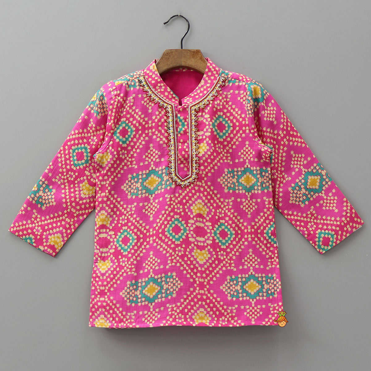 Elegant Hand Work Kurta And Pyjama